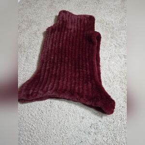 Patrizia Luca Women’s Burgundy Faux Fur Turtle Neck Pullover Vest Size M